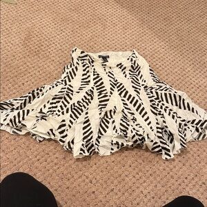 Club Monaco Black and Cream Skater Skirt